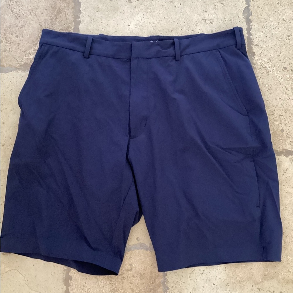 Polo Golf Ralph Lauren-Navy -SZ 36
Waist 18”
Inseam 9”
T2